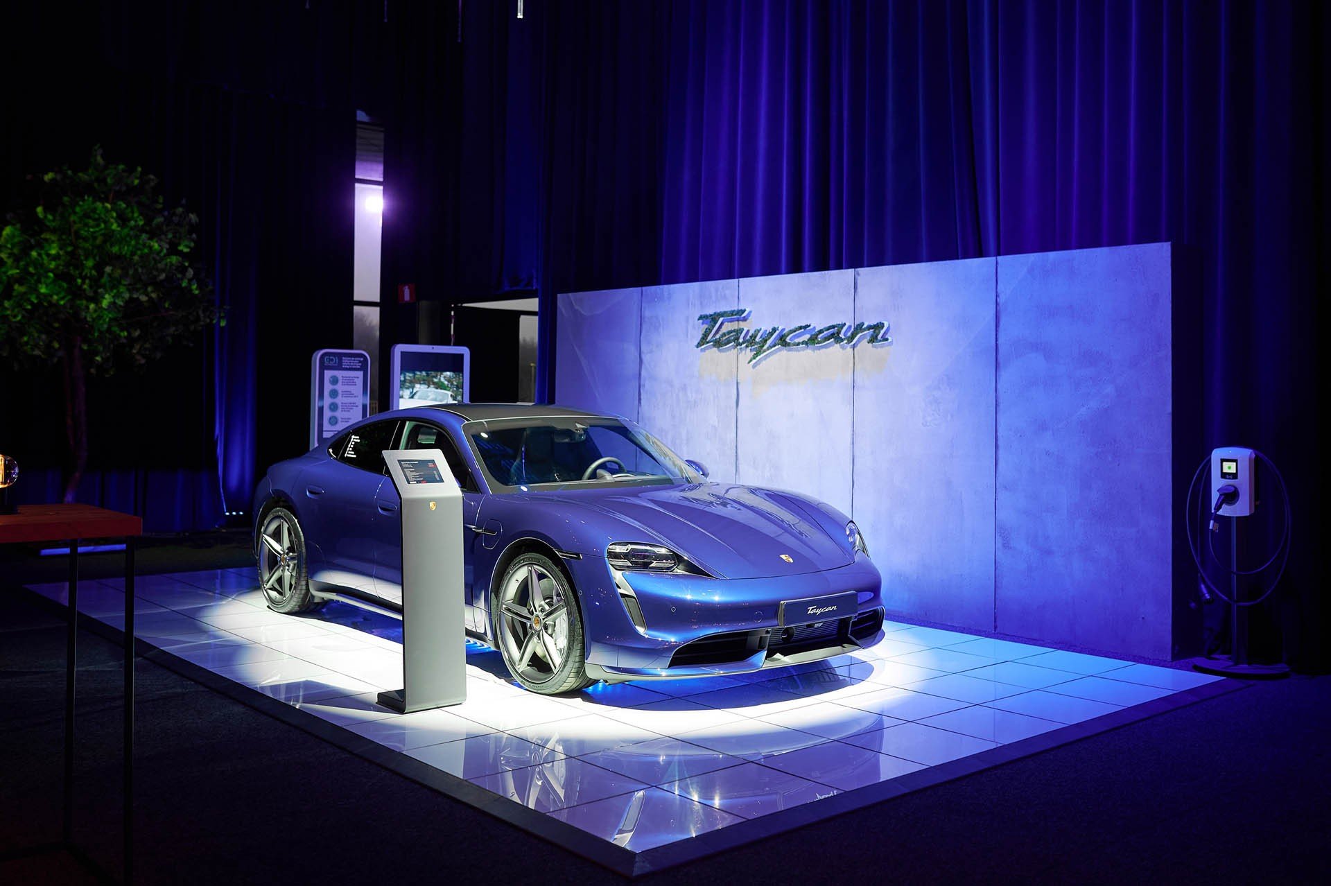 Taycan - Porsche Centre Brussels by Equation